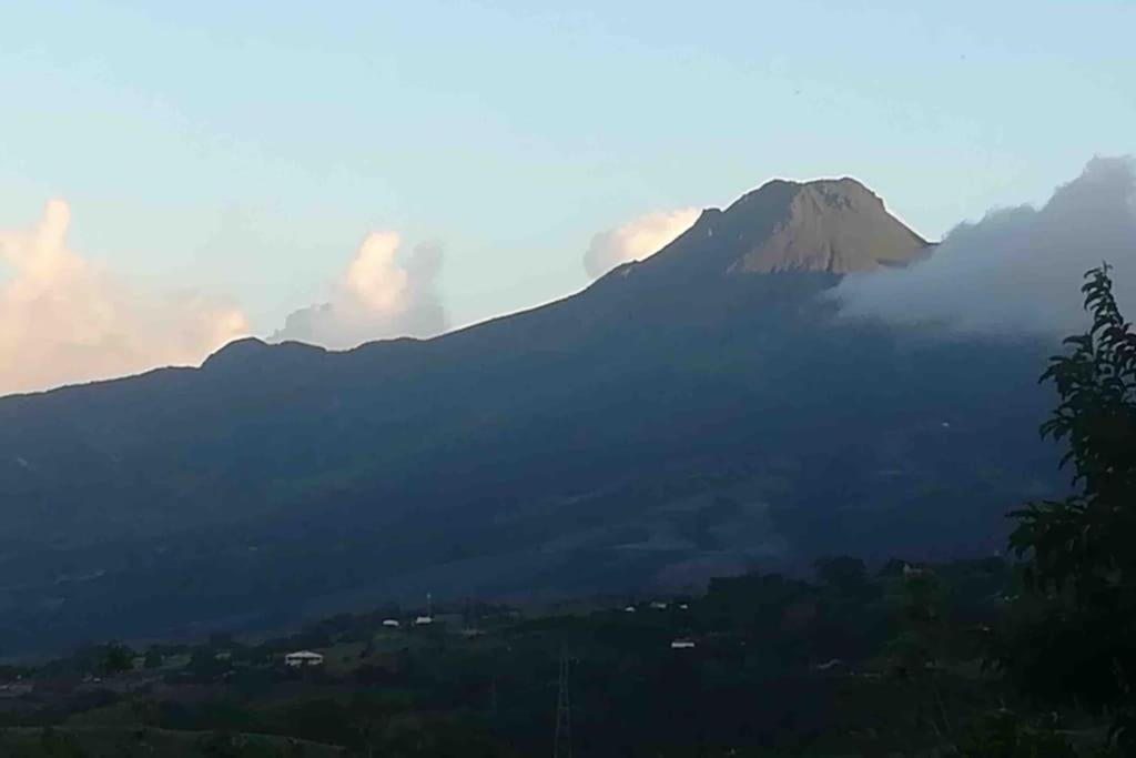Bungalow Avec Vue Dans Lieu Calme ลาการ์เบต์ ภายนอก รูปภาพ